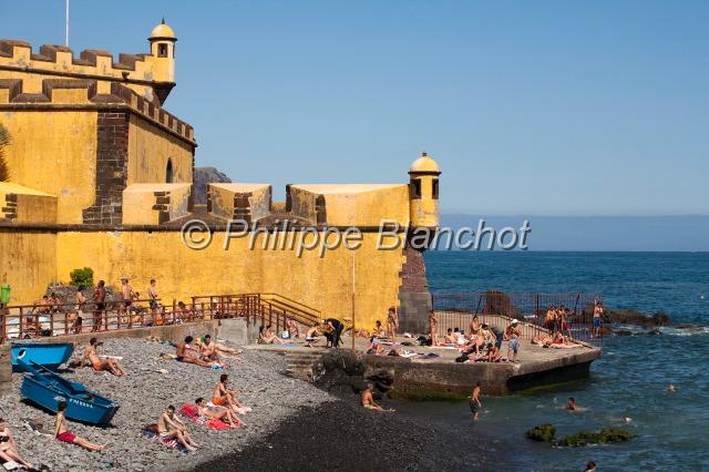 madere 04.JPG - Fort São Tiago et sa plage, Funchal, Madère, Portugal